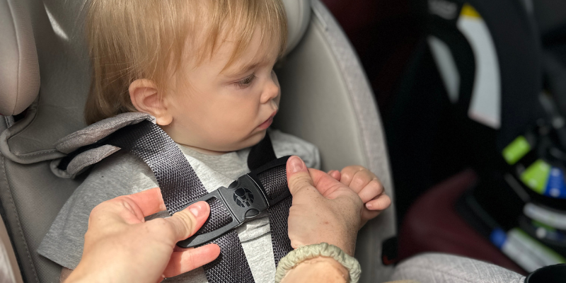 Baby sitting in Britax One4life Slim