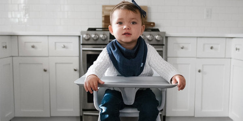 Baby Sitting in Stokke Clikk High Chair