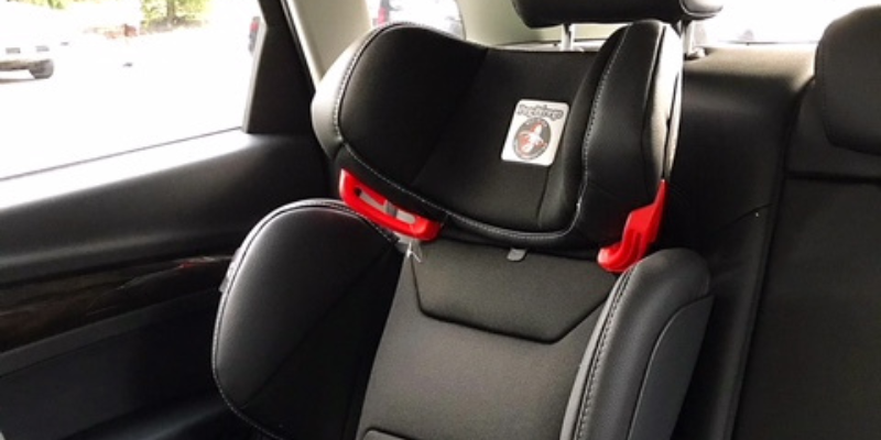 Peg Perego Viaggio Flex 120 Booster Seat in Black