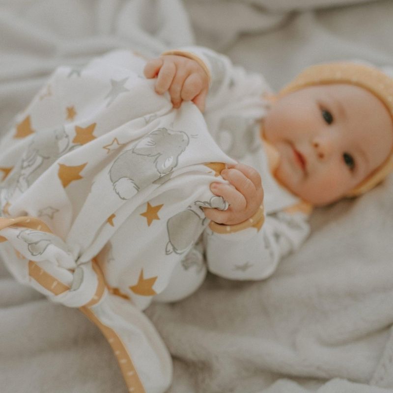 Newborn girl gown 2025 and hat set