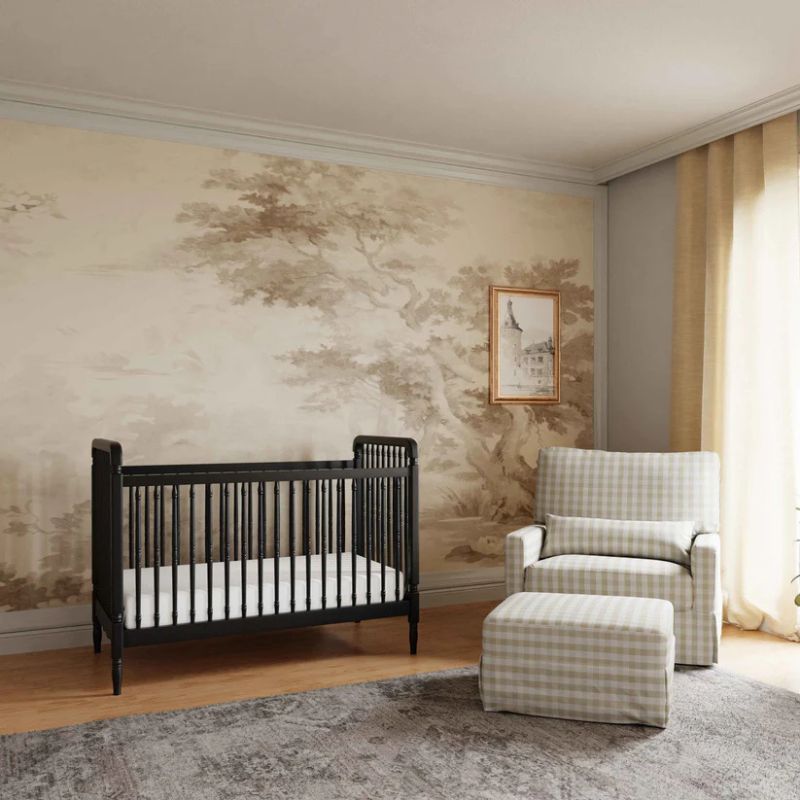 Liberty 3-in-1 Convertible Spindle Crib