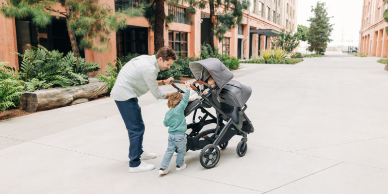 Family with UPPAbaby Vista V3 Stroller