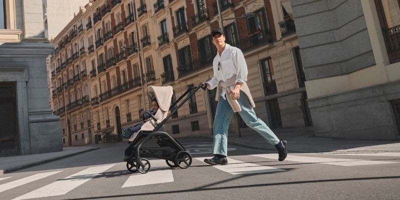 Bugaboo Dragonfly vs. Dragonfly Plus: Which Compact Stroller Is Right for You?