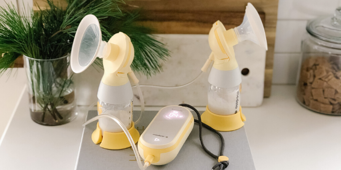 MEDELA SWING MAXI VS. FREESTYLE HANDS-FREE BREAST PUMP - Baby Square