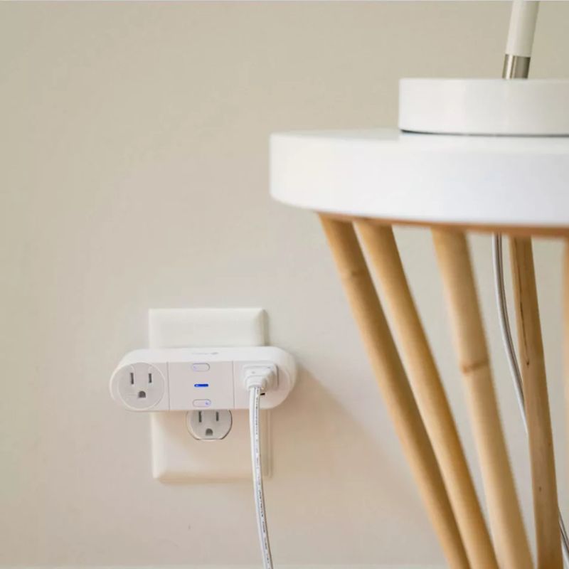 Connected Smart Outlets