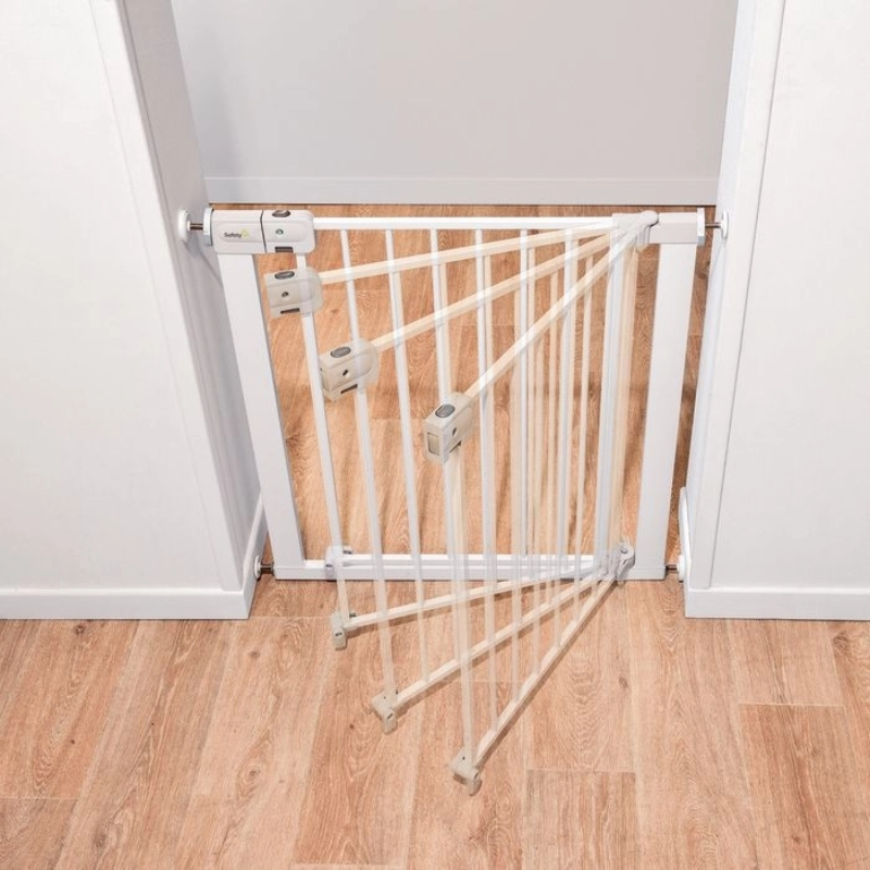 Hands Free Auto-Close Gate