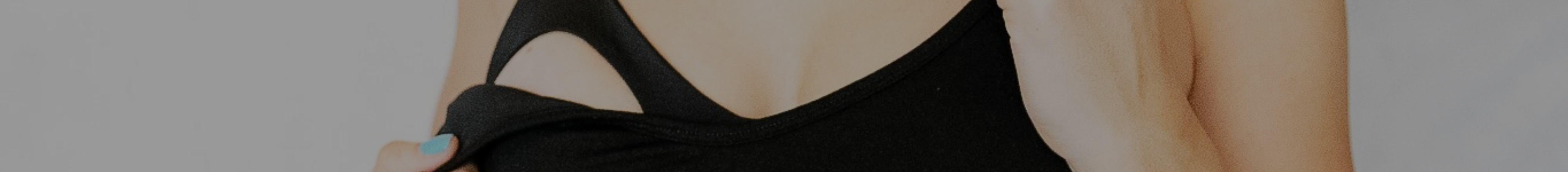 Close-up of a pregnant women wearing a BOMATERNITY  nursing bra