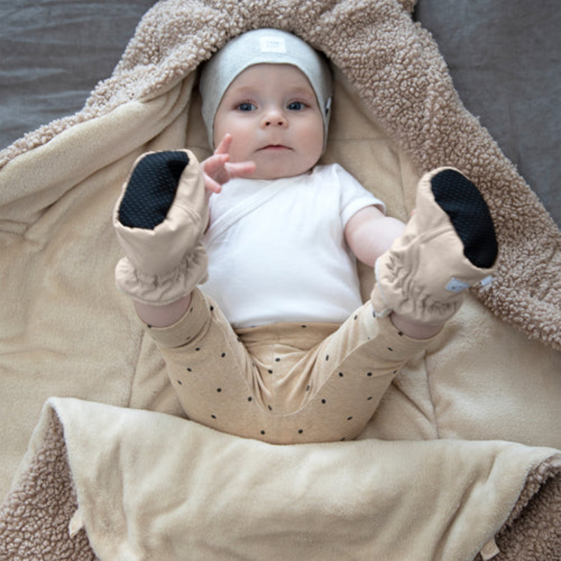 Chaussons chaussons pour bébé - Peluche