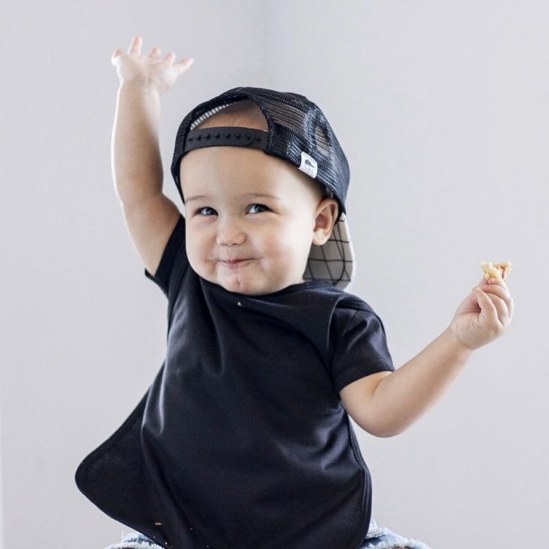 ezCLEAN Bapron Toddler Bib Minimalist Black