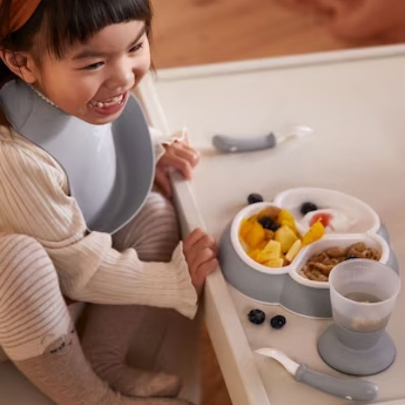 8 Piece Dinnerware Set Grey