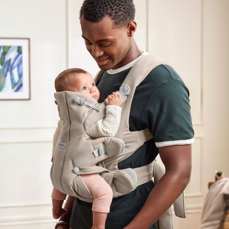 Baby Carrier Hold