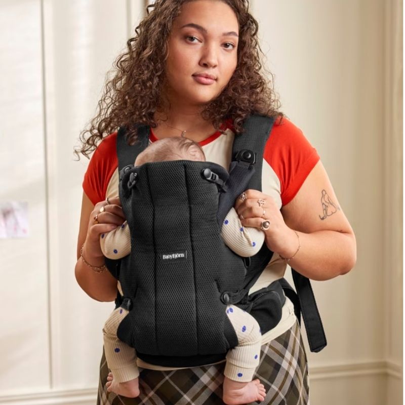 Baby Carrier Hold