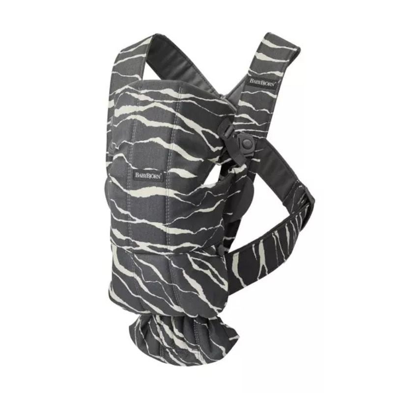 Bouncer Bliss Mesh in Black + Baby Carrier Mini in Anthracite