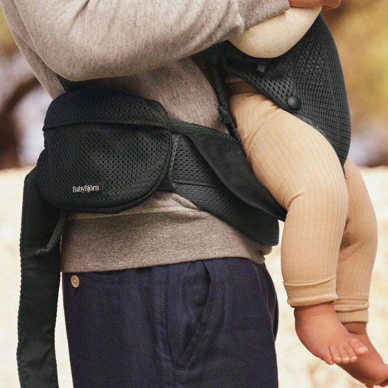 Baby Carrier Free Plus Pocket Pouch