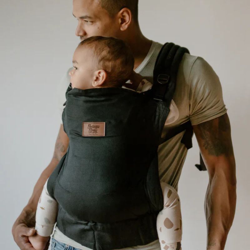 Beluga Buckle Carrier