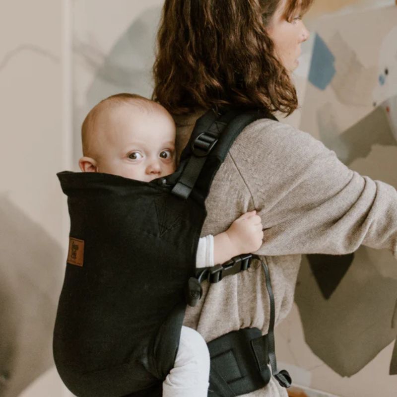 Beluga Buckle Carrier
