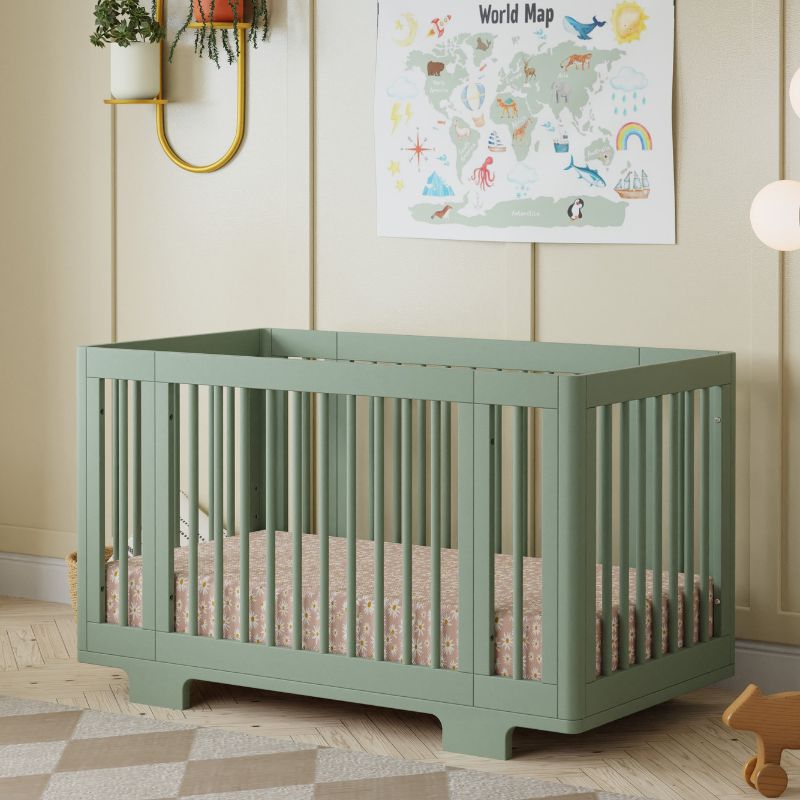 Yuzu 8-in-1 Convertible Crib