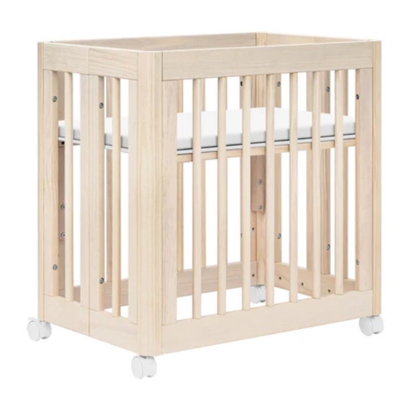 Yuzu 8-in-1 Convertible Crib
