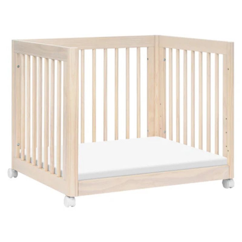 Yuzu 8-in-1 Convertible Crib