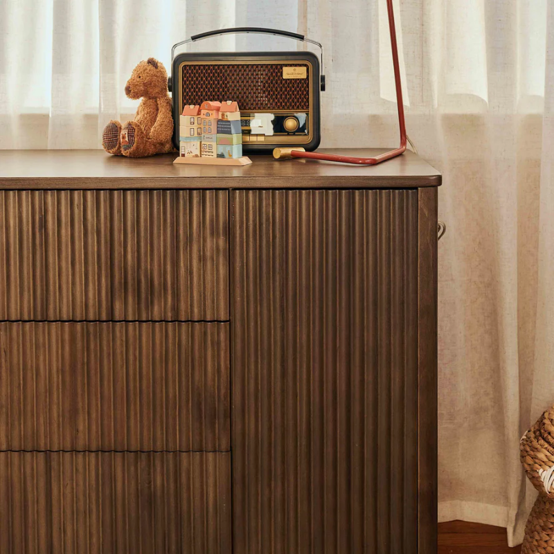 Pogo Tambour Dresser