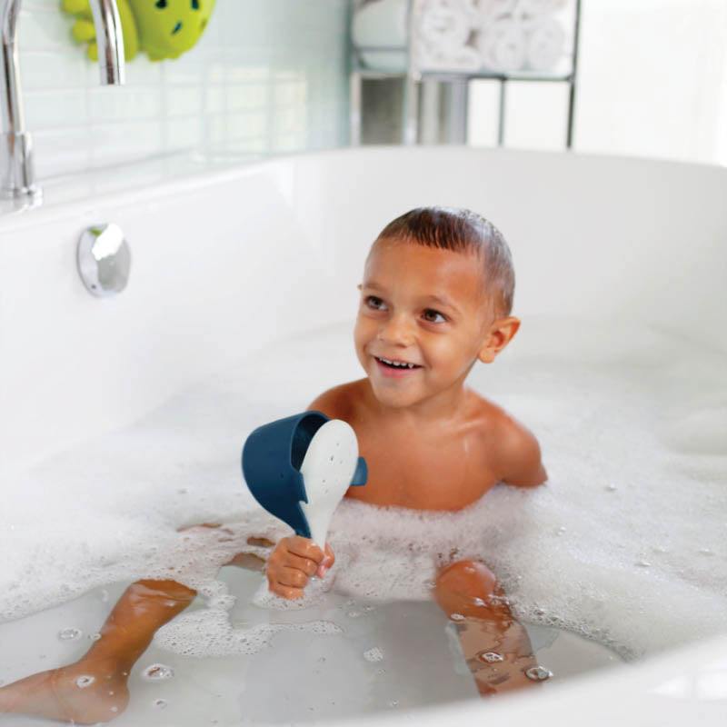 Chomp Hungry Whale Bath Toy navy