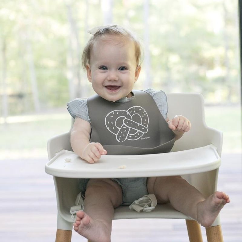 Wonder Bibs Pretzel