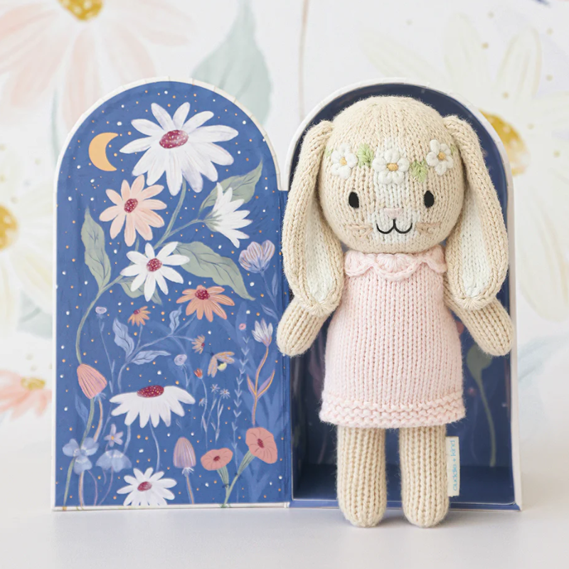 Tiny Knit Dolls