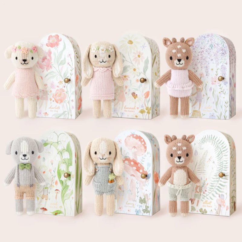 Tiny Knit Dolls