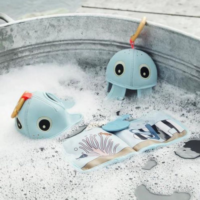 Bath Time Activity Toy Wally Blue