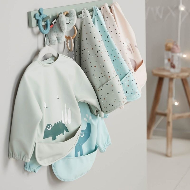 Sleeved Pocket Bib