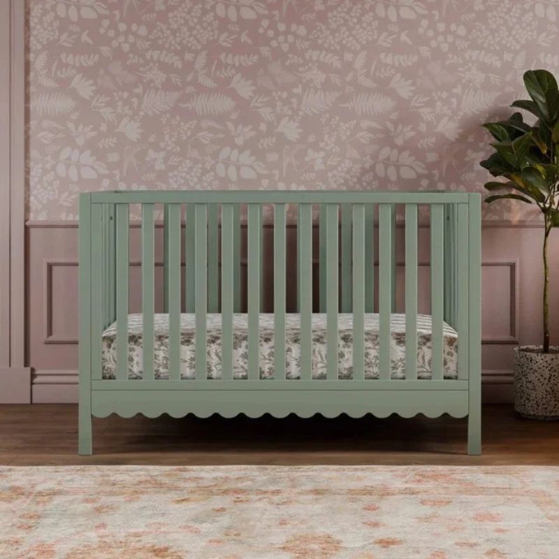 Sammy Scallop 4-in-1 Convertible Crib