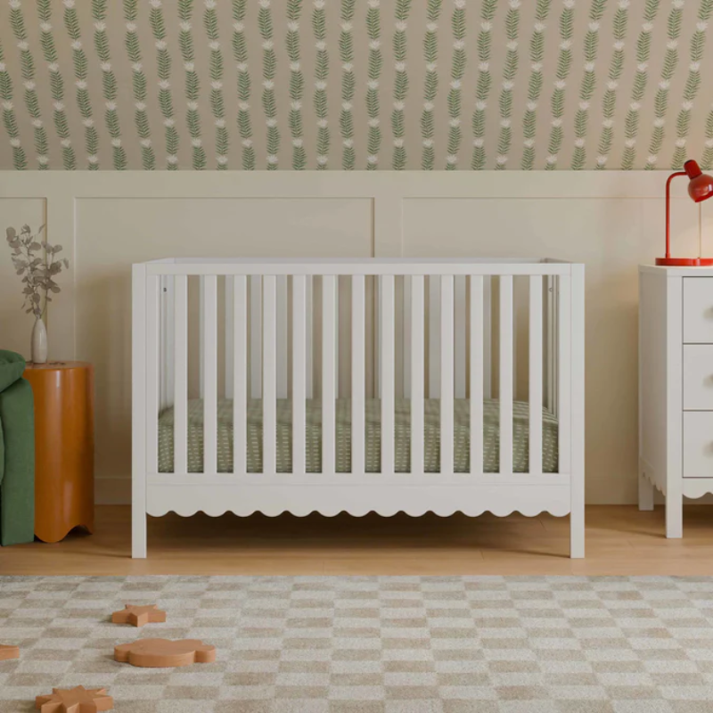 Sammy Scallop 4-in-1 Convertible Crib