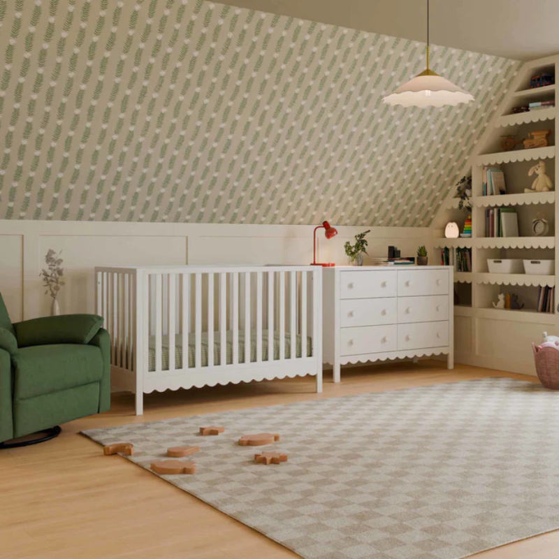 Sammy Scallop 4-in-1 Convertible Crib