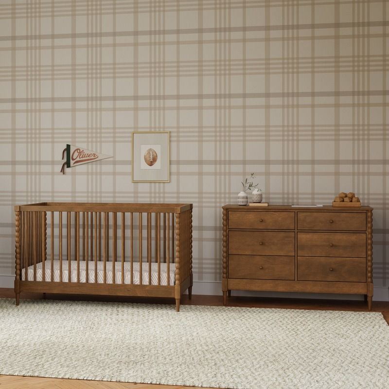 Lainey Bobbins 3-in-1 Convertible Crib