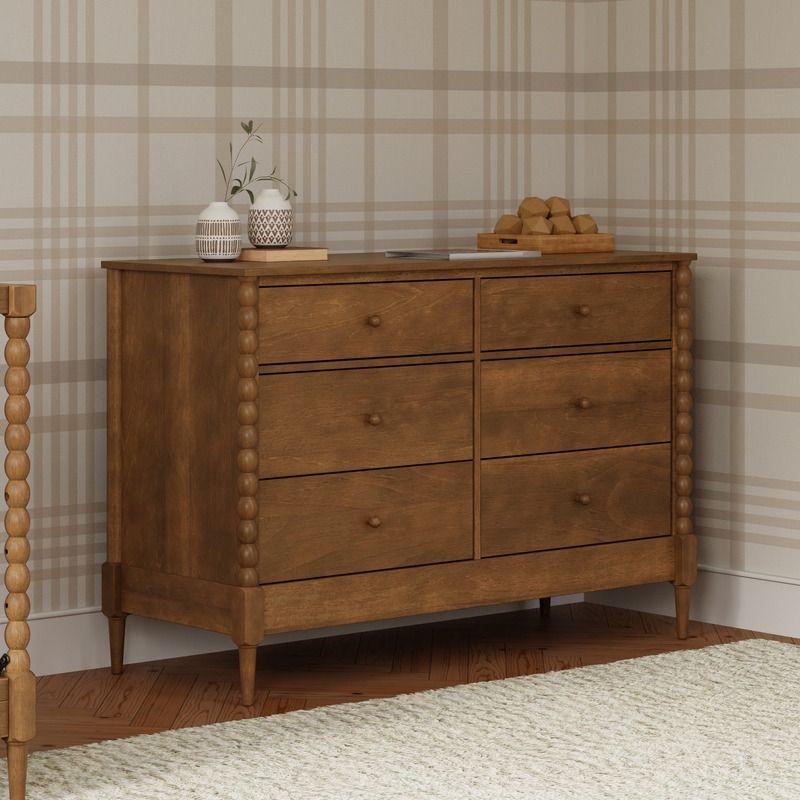 Lainey Bobbins 6-Drawer Dresser