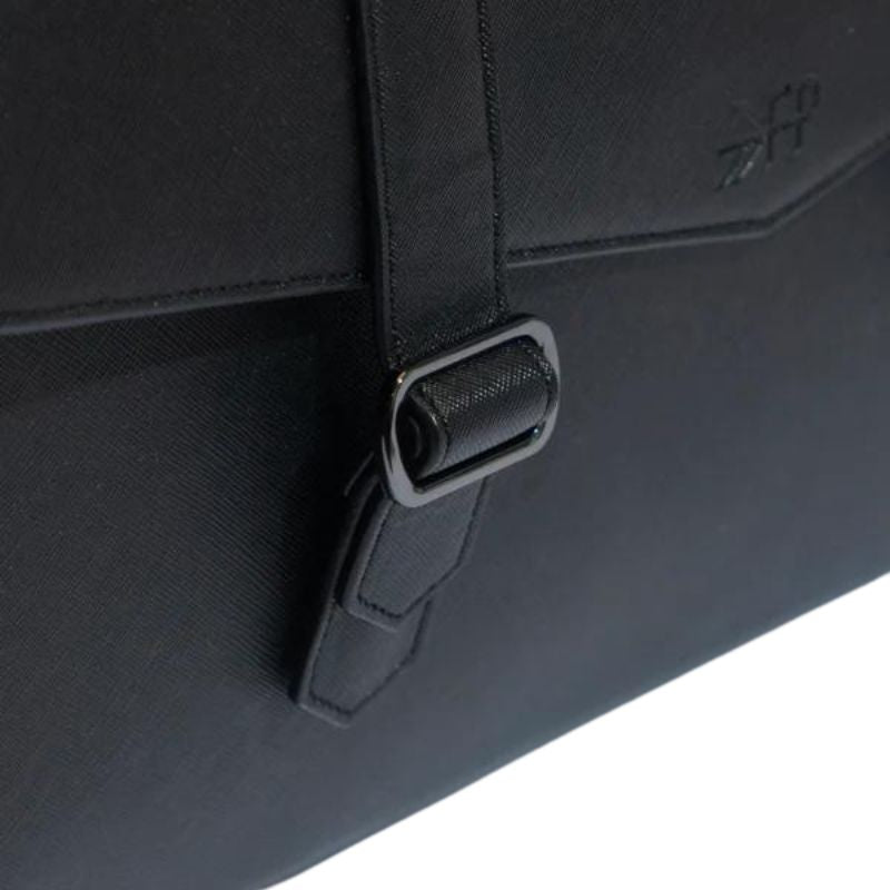 Cambridge Messenger Bag
