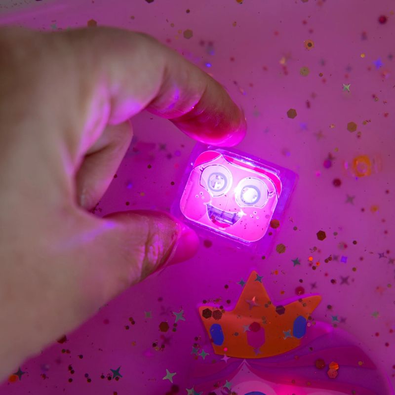 Glo Pals Light-Up Cubes - 4 pack
