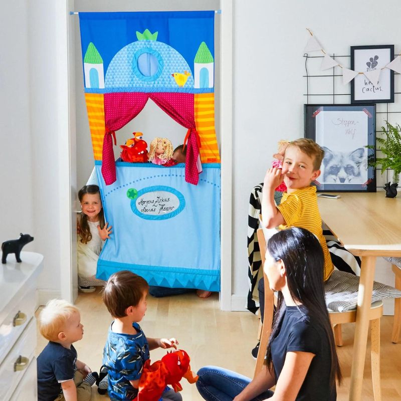 Hanging Doorway Puppet Theatre