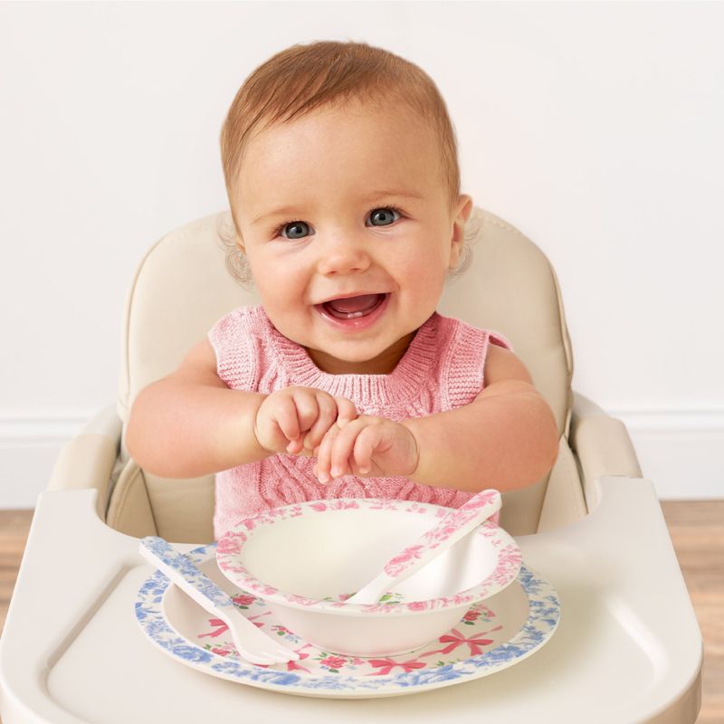 Itzy Bistro Dining Set