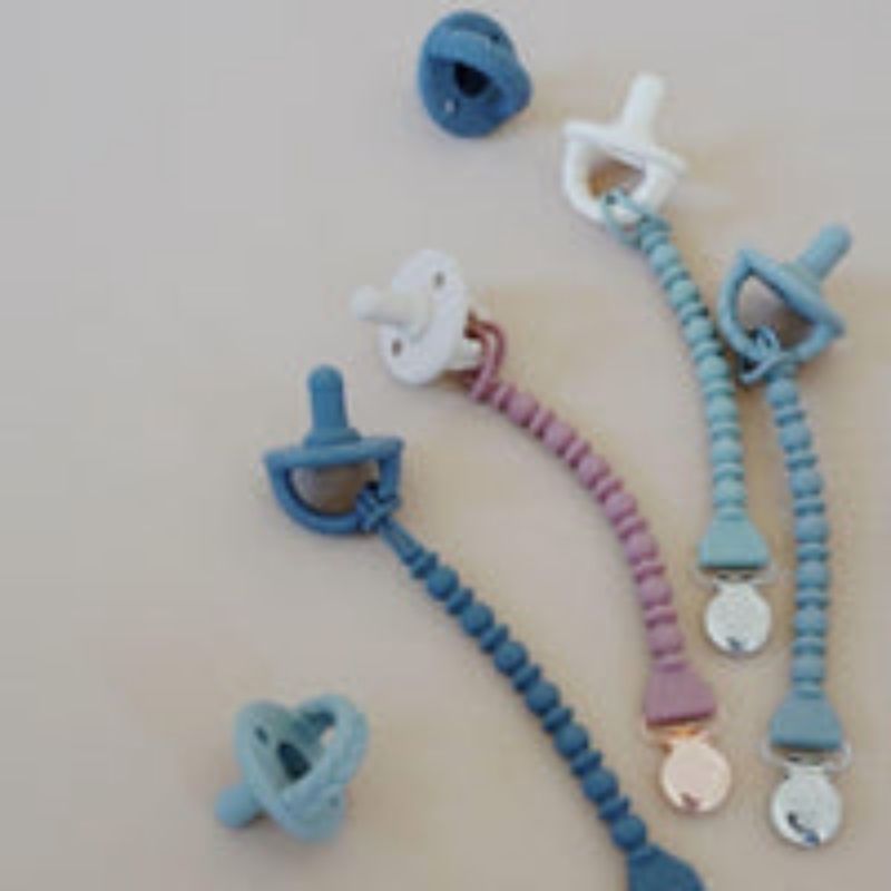 Sweetie Strap Beaded Pacifier Clip Snuggle Bugz Canada's Baby Store