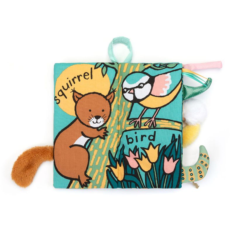 Livre d'activités doux sur les queues d'animaux 