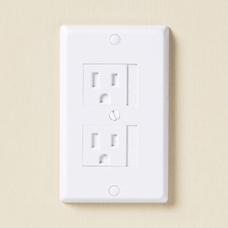 Universal Outlet Cover - 3 Pack