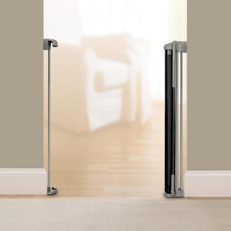 The Thruway 52W Series Retractable Gate