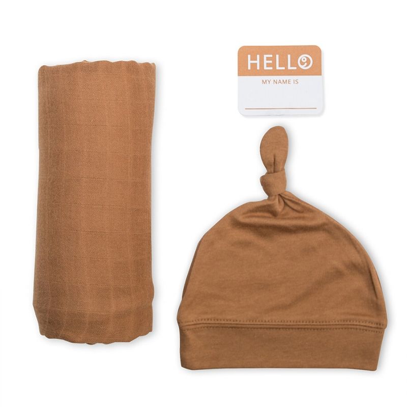 Hello World Swaddle & Knotted Hat Set
