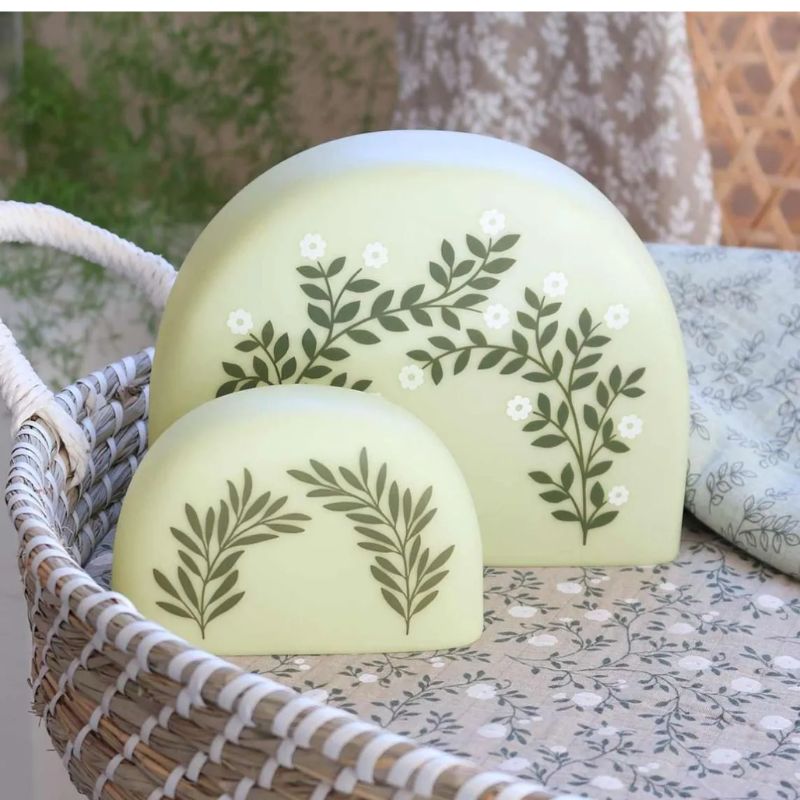 Night Light Rainbow Leaves