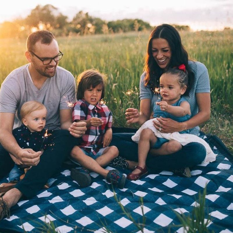 Outdoor Blanket - (5 x 7)  Navy Plaid