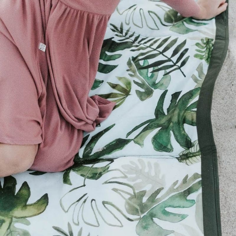 Outdoor Blanket - 5X10 Tropical Leaf