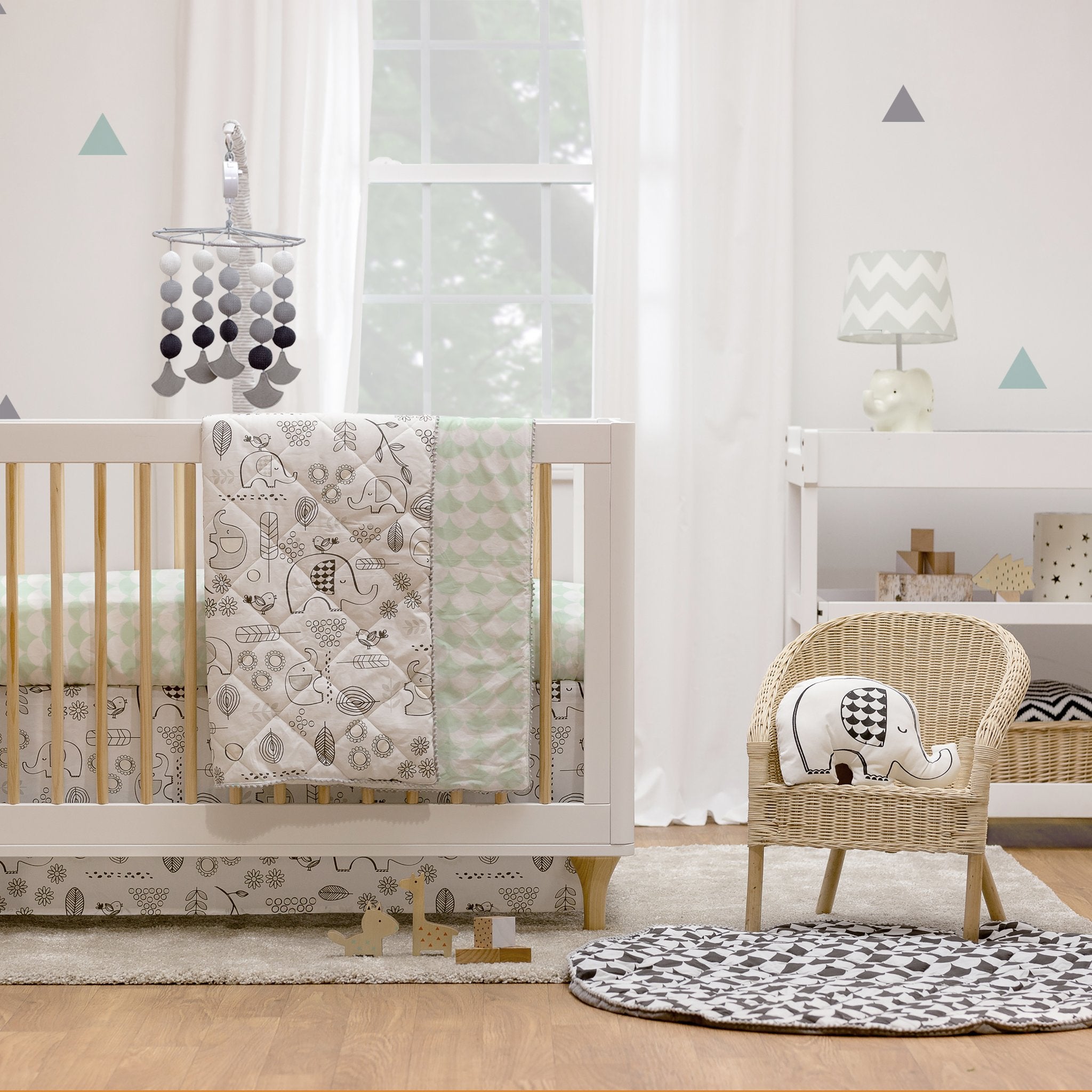 Bed Skirt  Green Scallop