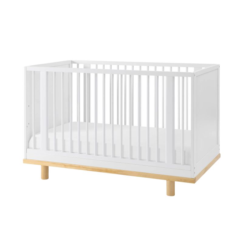 Roo 4-in-1 Convertible Crib