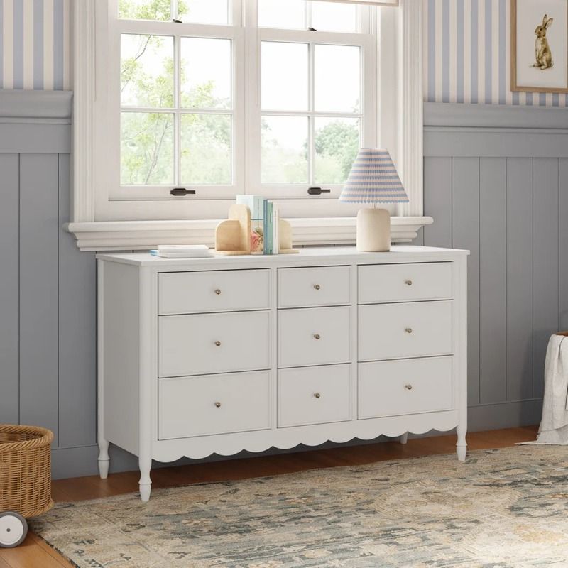 Ambrosia 9-Drawer Dresser